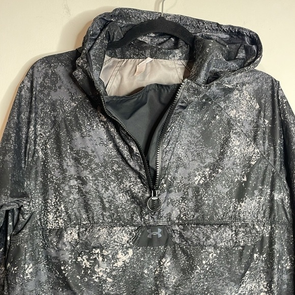 Under Armour | Women’s Pullover Windbreaker Size Medium - Picture 2 of 7
